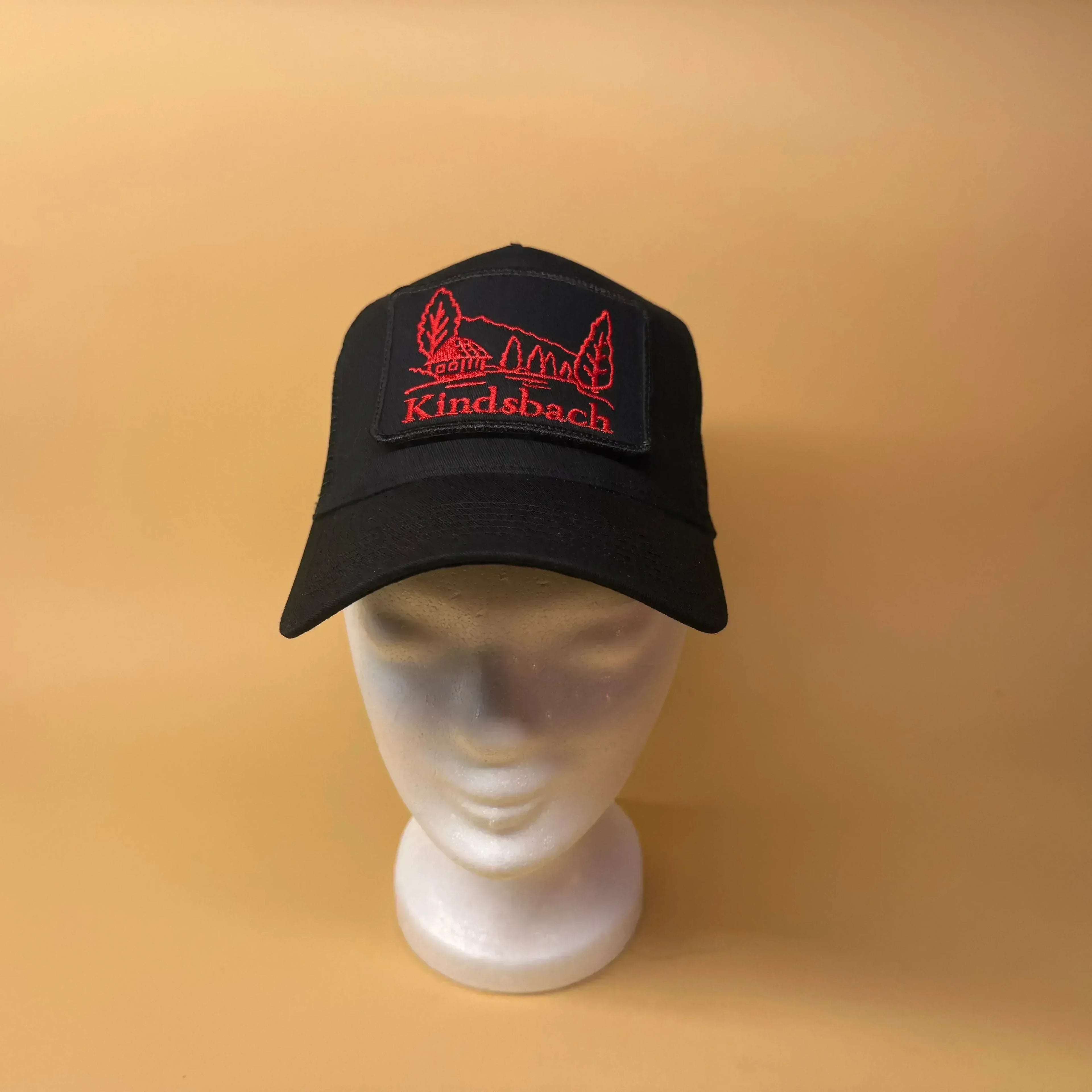 Trucker Cap mit Klettfläche + Kindsbach Patch – Regionaler Style mit Wechseloption