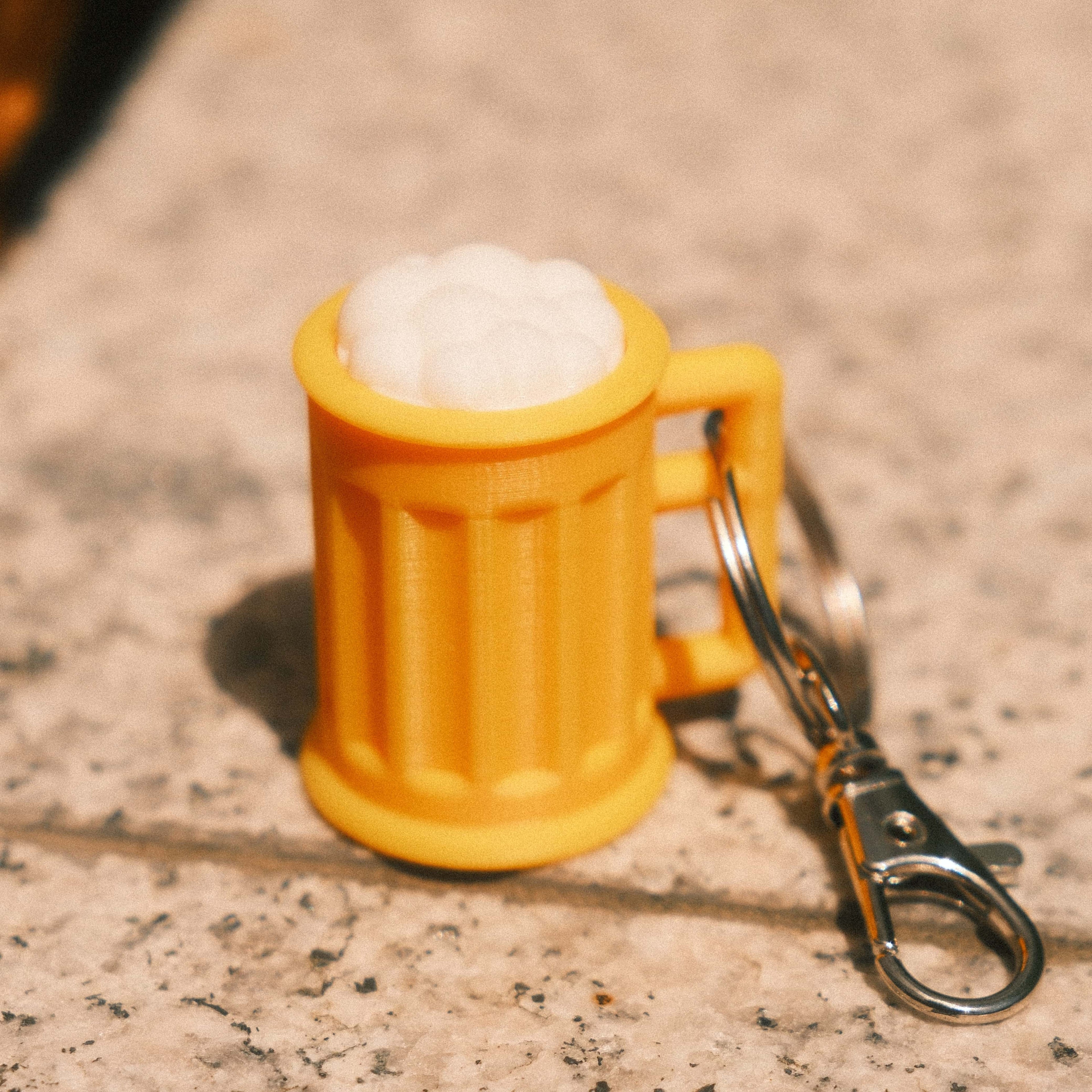 3D Bierkrug Schlüsselanhänger – Bier mit Schaum für unterwegs | Pfälzer Löwen | Bier Anhänger