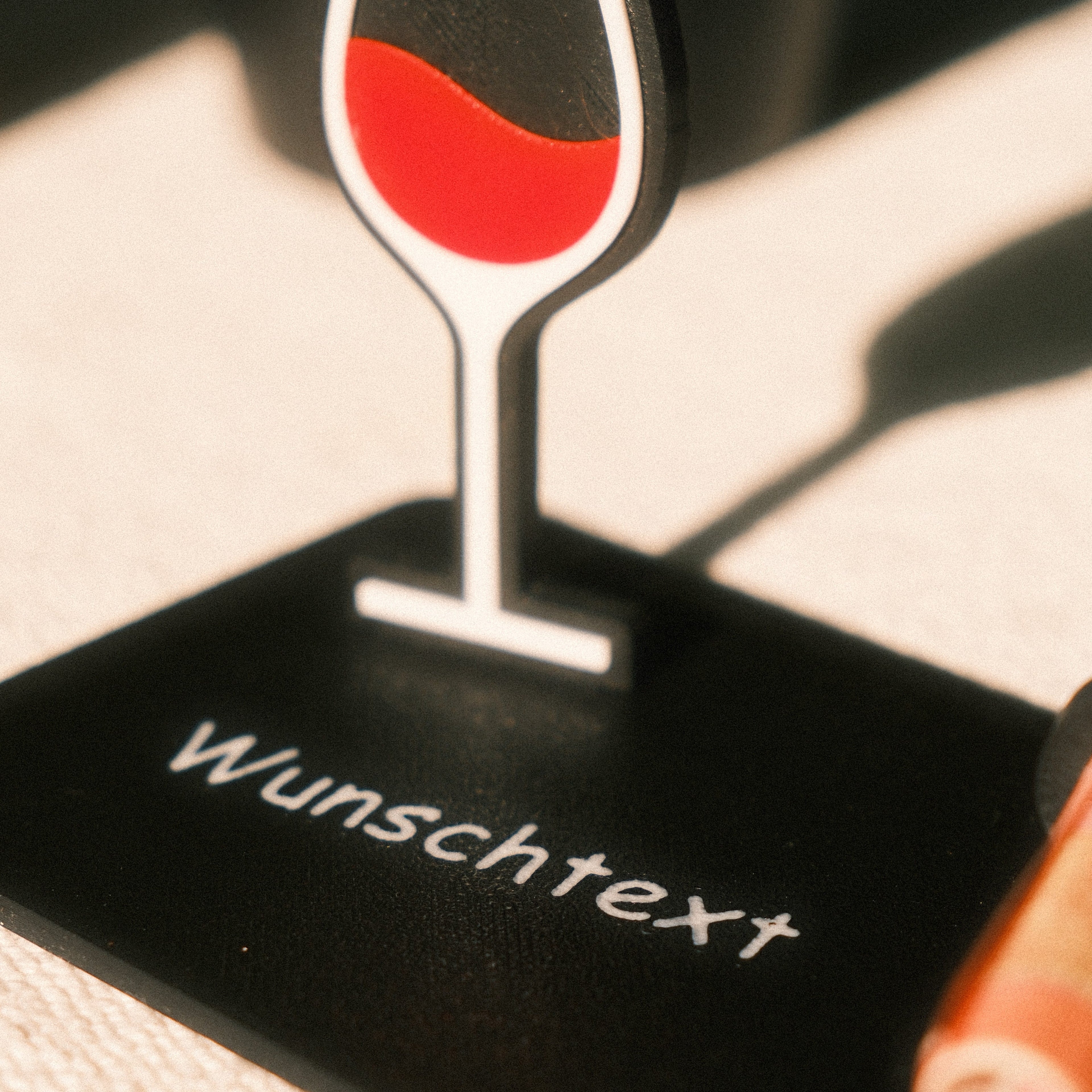 Personalisierbares Geldgeschenk Weinglas – Geschenkidee für Weinliebhaber aus der Pfalz - Geschenk von den Pfälzer Löwen