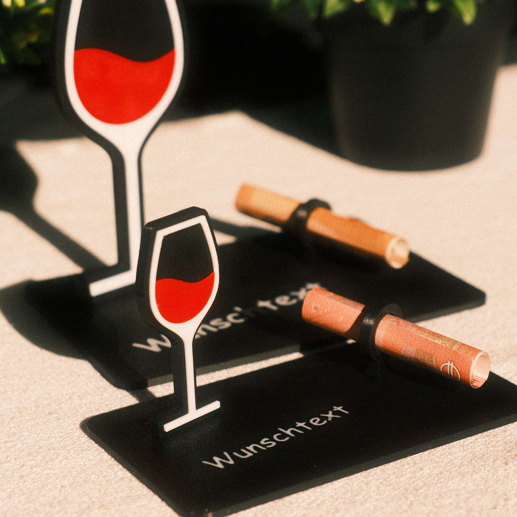 Personalisierbares Geldgeschenk Weinglas – Geschenkidee für Weinliebhaber aus der Pfalz - Geschenk von den Pfälzer Löwen