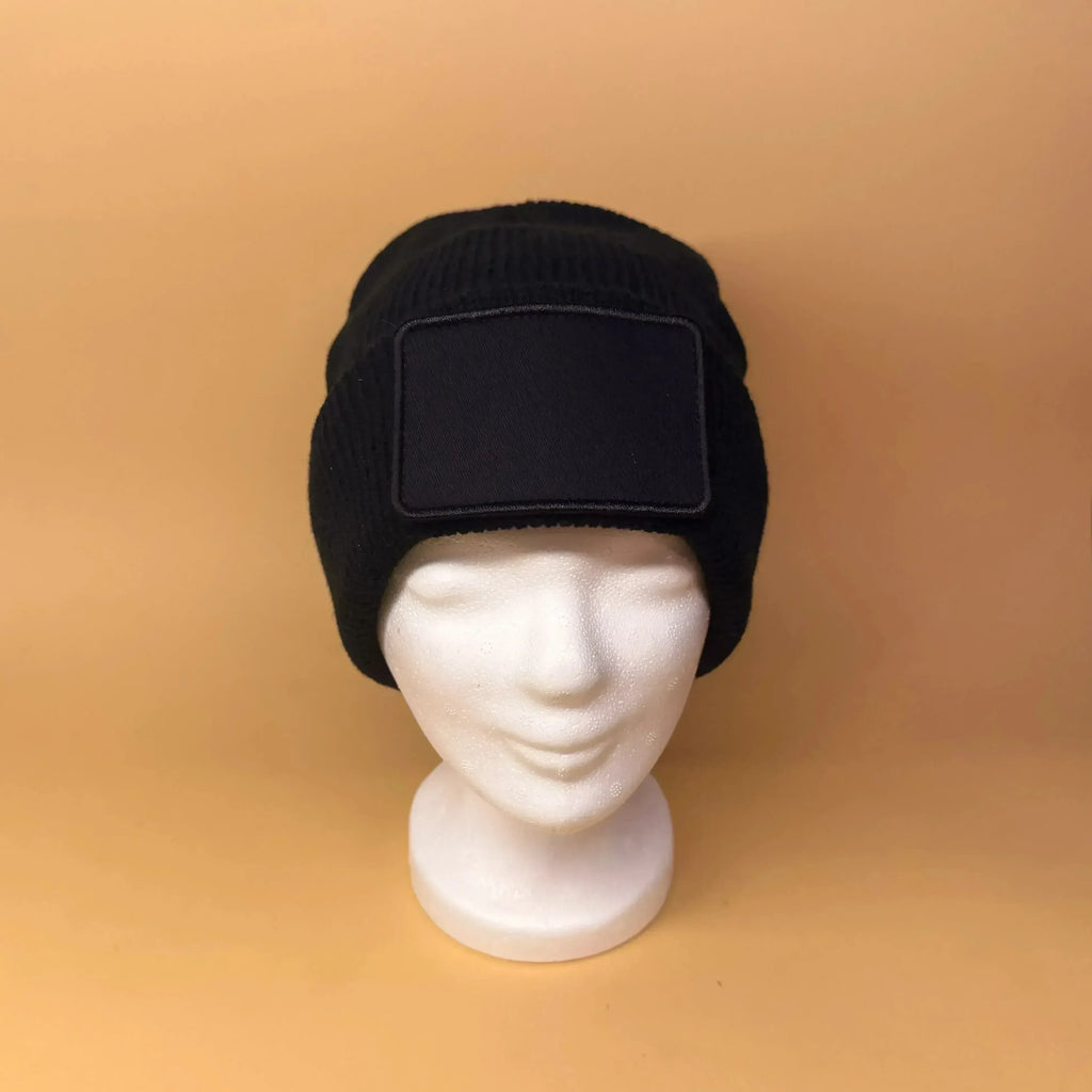 Beanie mit Klettfläche – Warm, flexibel & individuell kombinierbar - Pfälzer Löwen